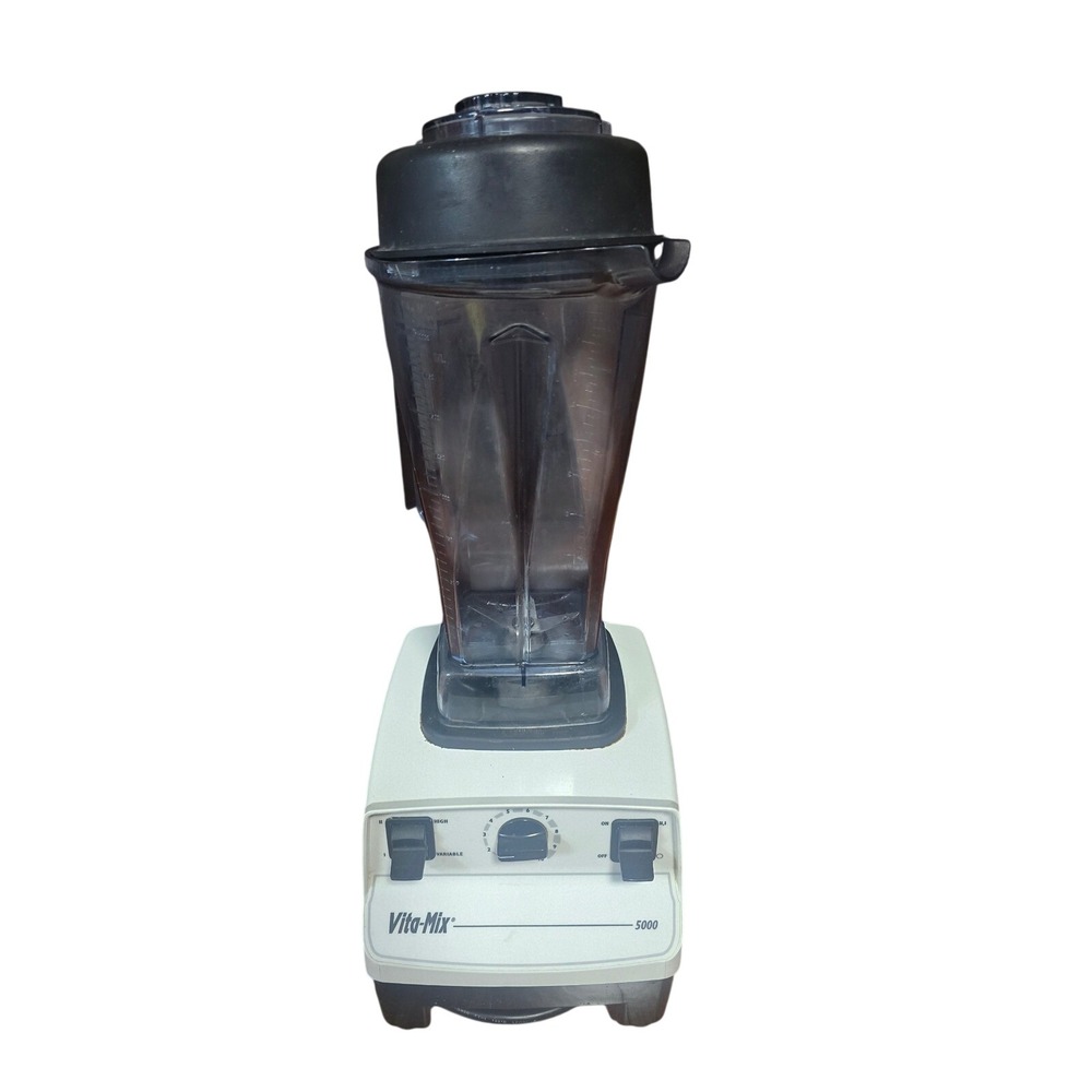 Vitamix 5000 Total Nutrition Center Countertop Blender White VM0103 High Speed